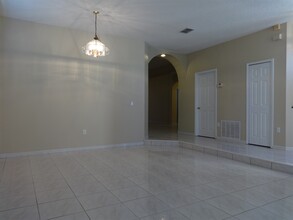 3120 Bellingham Dr in Orlando, FL - Building Photo - Building Photo