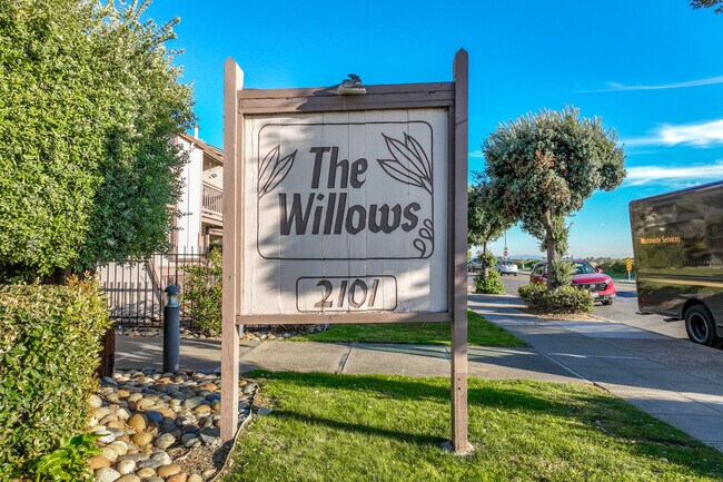 The Willows in Alameda, CA - Building Photo - Building Photo