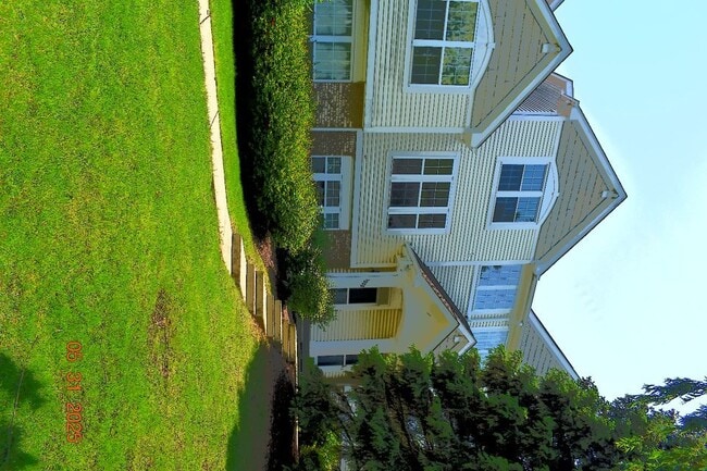 property at 1222 Georgetown Way
