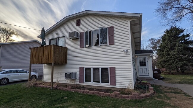 property at 118 25th St W