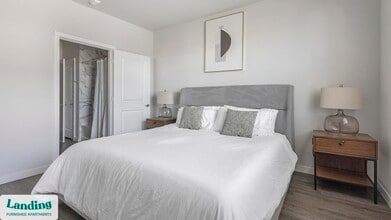 1148 Silber Rd in Houston, TX - Foto de edificio - Building Photo