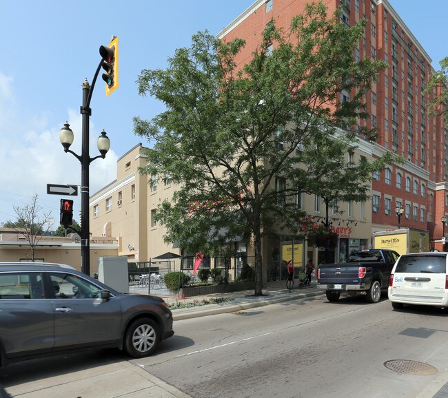 284-308 King St E in Hamilton, ON - Building Photo - Building Photo