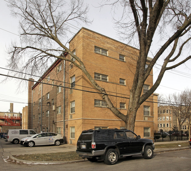 2201-2207 W Highland Ave in Chicago, IL - Building Photo - Building Photo