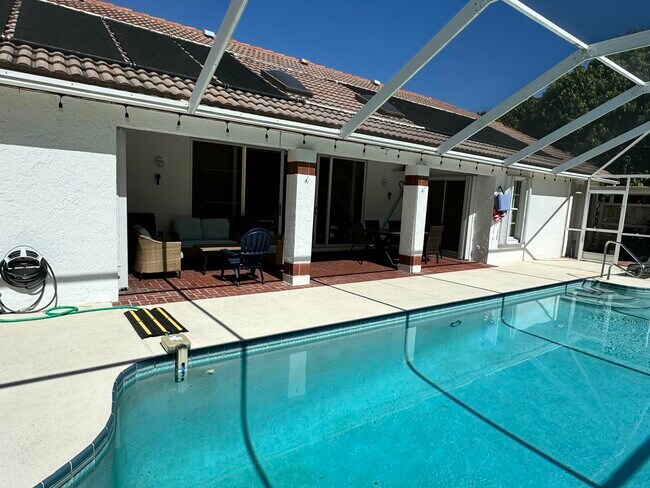 2937 SE Cates Cir in Port St. Lucie, FL - Building Photo - Building Photo