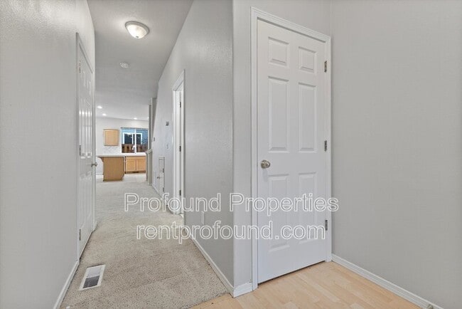 17634 SW September Ln in Beaverton, OR - Building Photo - Building Photo