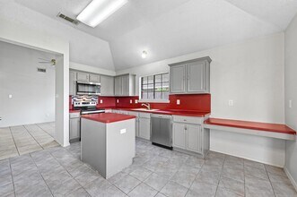 2338 Stillwater Dr in Mesquite, TX - Building Photo - Building Photo