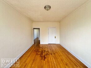 1540 N Kedzie Ave, Unit 1 in Chicago, IL - Foto de edificio - Building Photo