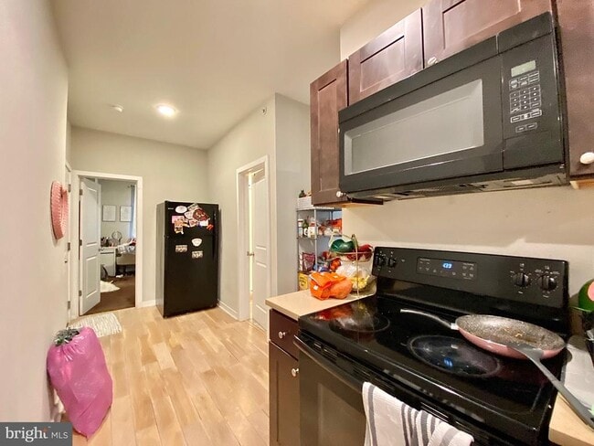 property at 2020 N Carlisle St