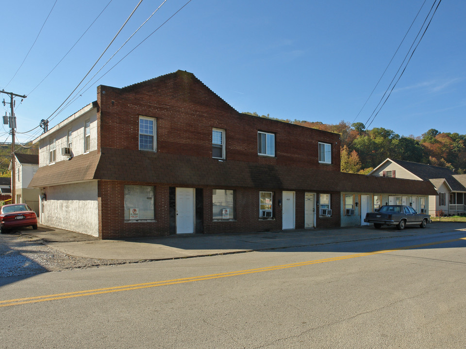 4547-4535 Piedmont Rd in Huntington, WV - Building Photo