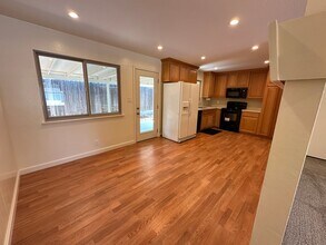 1222 Wagoner Dr in Livermore, CA - Building Photo - Building Photo