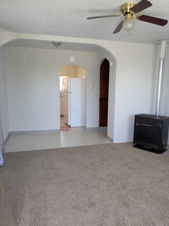 2245 Union St in Klamath Falls, OR - Building Photo