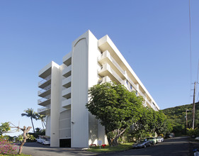 Ka Hale Moi in Honolulu, HI - Building Photo - Building Photo