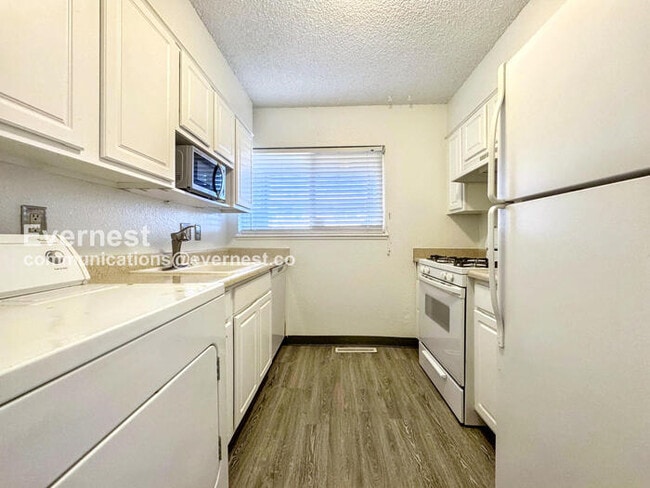 8003 Wolff St in Westminster, CO - Building Photo - Building Photo