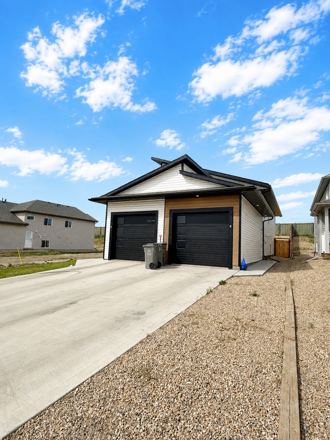property at 10478-10131 131 Ave