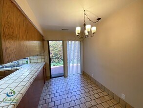 208 Lester Ln in Los Gatos, CA - Building Photo - Building Photo