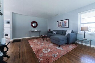 547 Westmeath Dr SW in Atlanta, GA - Building Photo - Building Photo