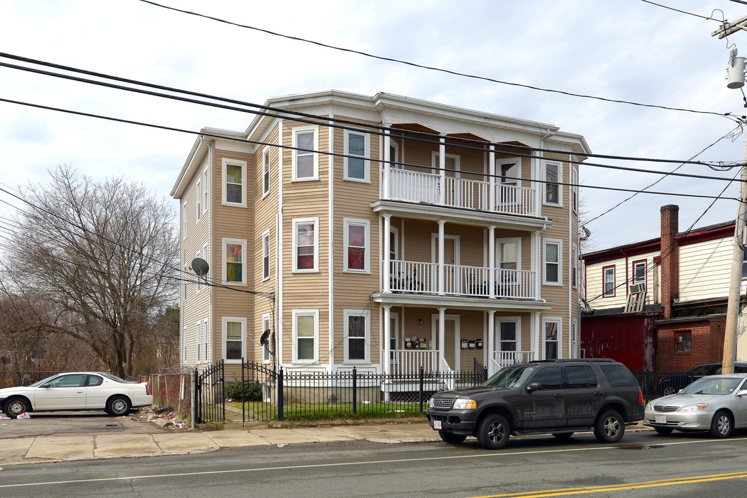 22 Intervale St in Brockton, MA - Building Photo