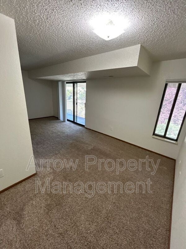 205 E Arbor Ave in Bismarck, ND - Building Photo - Building Photo