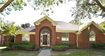 2708 Cascade Dr in Plano, TX - Building Photo