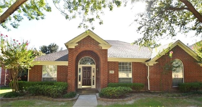 property at 2708 Cascade Dr