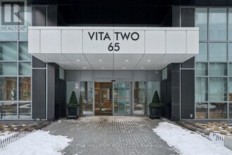 65 Annie Craig Dr in Toronto, ON - Building Photo - Building Photo