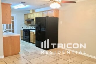 2330 Oriley St in San Antonio, TX - Building Photo - Building Photo