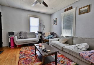 554 W Mifflin St, Unit 2 in Madison, WI - Building Photo - Building Photo