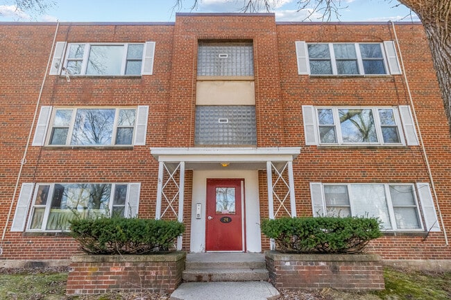 24 Sherman Ter, Unit 6 in Madison, WI - Building Photo - Building Photo