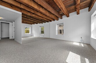 120 Commercial St, Unit 120 Commercial #4-1 in Boston, MA - Building Photo - Building Photo