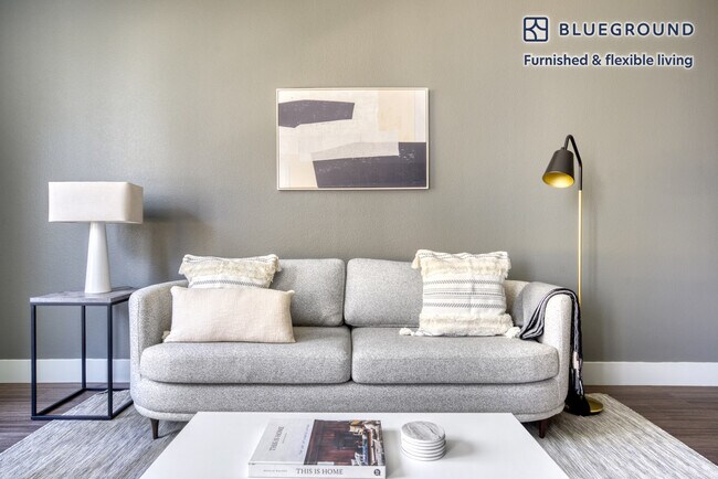 1800 Lacassie Ave-Unit -FL3-ID1003 in Walnut Creek, CA - Foto de edificio - Building Photo