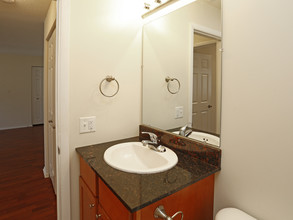 Granite Falls at Silver Lake-2130 in New Brighton, MN - Building Photo - Interior Photo