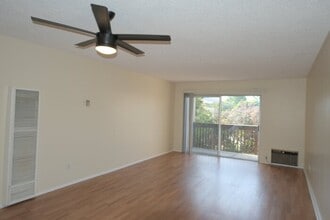 1060 Oak Grove Rd in Concord, CA - Building Photo - Building Photo