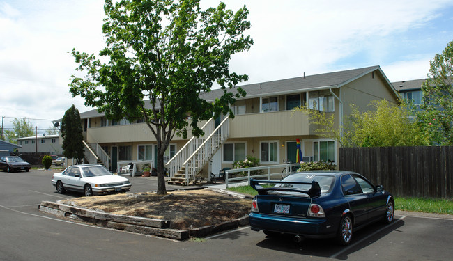 Beverly Ann Apartments in Corvallis, OR - Building Photo - Building Photo