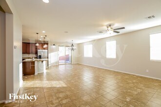 7756 W Glass Ln in Phoenix, AZ - Foto de edificio - Building Photo