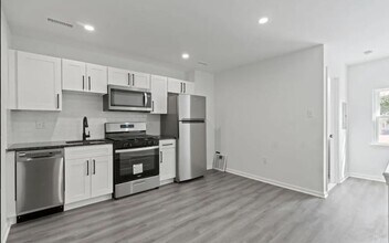 4149 Lancaster Ave in Philadelphia, PA - Building Photo - Building Photo