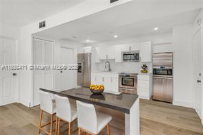 2443 NW 55th St in Miami, FL - Building Photo - Building Photo