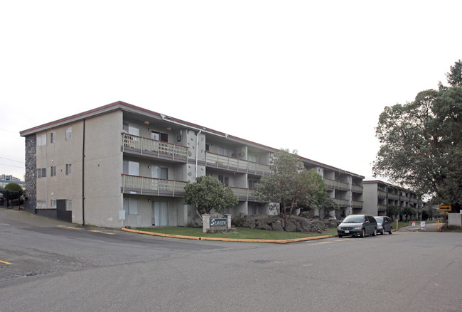 Seaview Apartments in Des Moines, WA - Foto de edificio - Building Photo