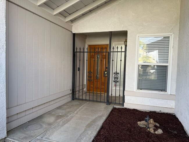3420 Rancho Sierra St in Bakersfield, CA - Building Photo - Building Photo
