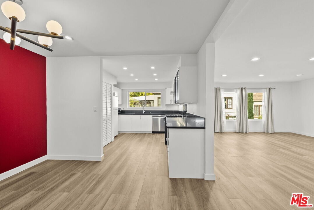 3663 Los Feliz Blvd in Los Angeles, CA - Building Photo