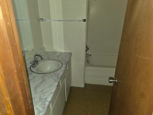 352 Catron St N in Monmouth, OR - Building Photo - Building Photo