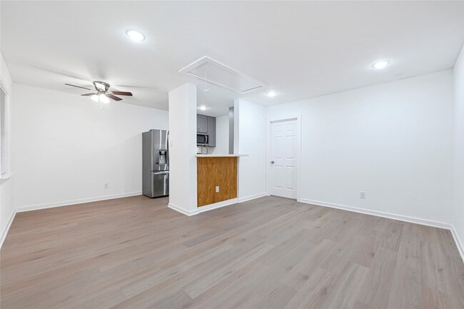 5718 Eskridge St in Houston, TX - Foto de edificio - Building Photo