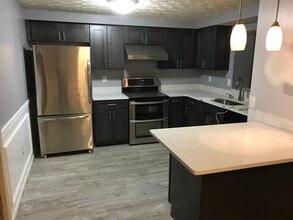 8371 Silver Trumpet Dr in Columbia, MD - Foto de edificio - Building Photo