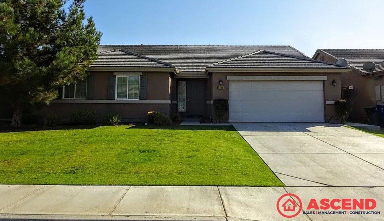 9312 Cobble Mountain Rd in Bakersfield, CA - Building Photo