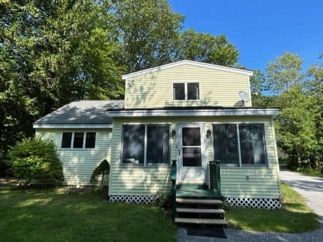 property at 16 Pine St