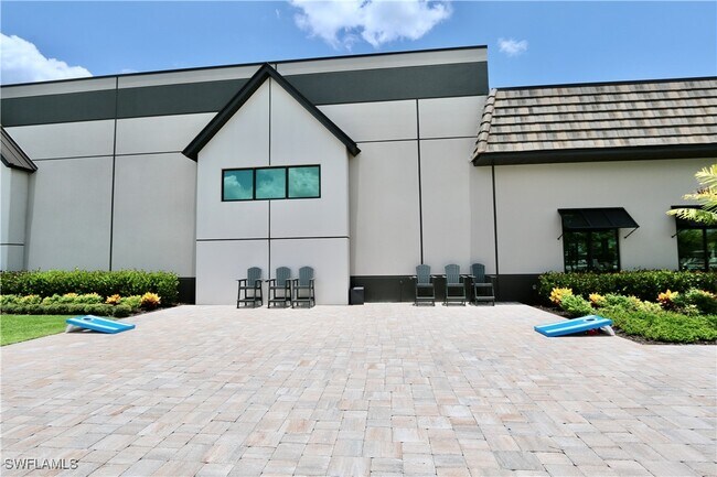 18293 Ridgeline Dr in Estero, FL - Building Photo - Building Photo