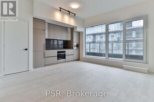 1285 Dupont St in Toronto, ON - Building Photo