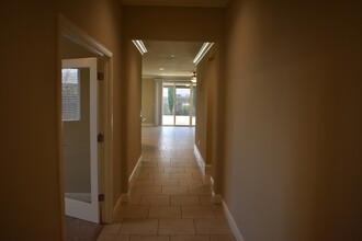4032 Flint Ave in Clovis, CA - Building Photo - Building Photo