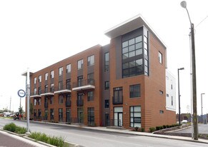 705 E Walnut St in Indianapolis, IN - Building Photo