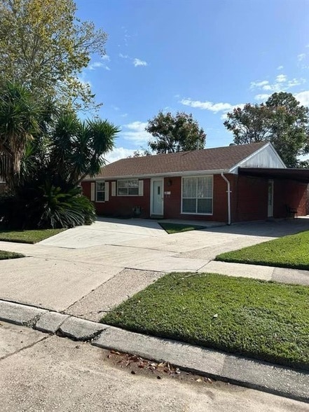 105 Carmen Dr in Avondale, LA - Building Photo - Building Photo
