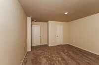 405 Clover Cir photo'